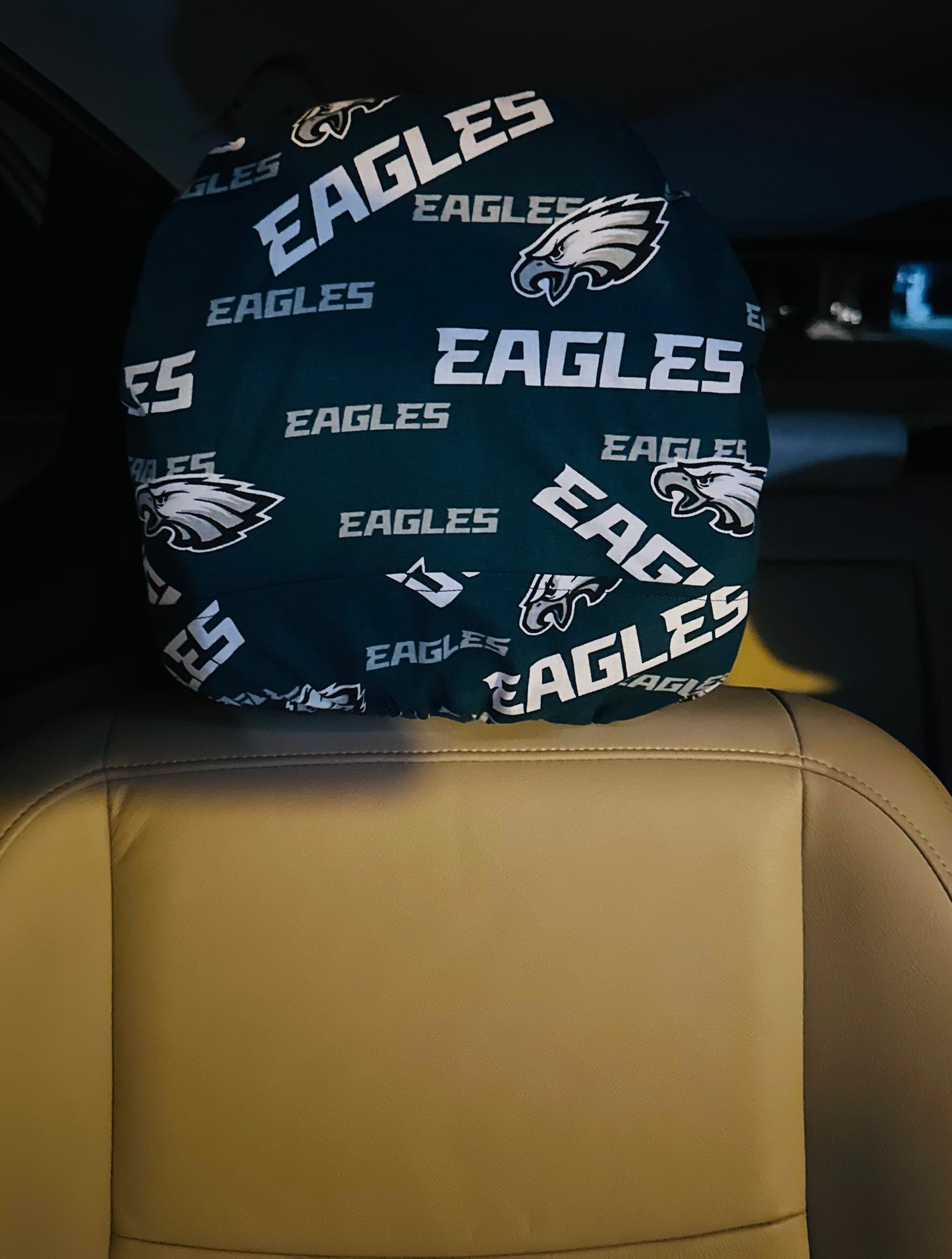 Sport team headrest covers for cars